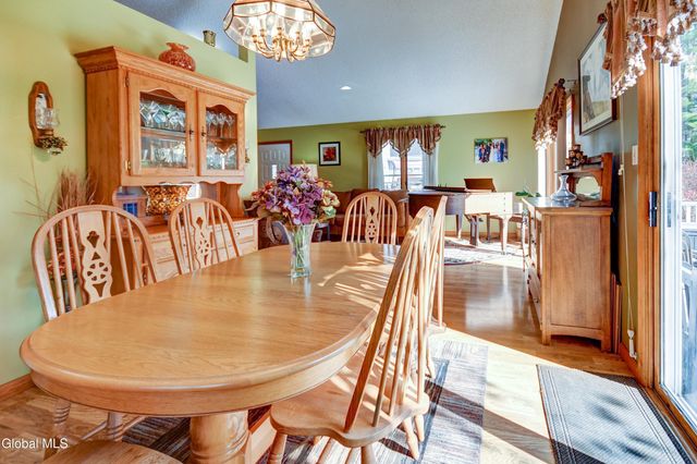 45 Coolidge Road, Amsterdam, NY 12010