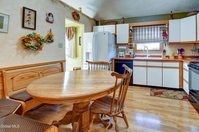 45 Coolidge Road, Amsterdam, NY 12010