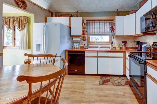 45 Coolidge Road, Amsterdam, NY 12010