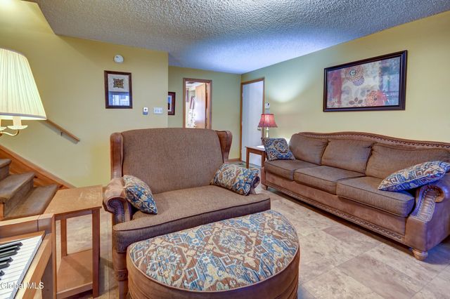 45 Coolidge Road, Amsterdam, NY 12010