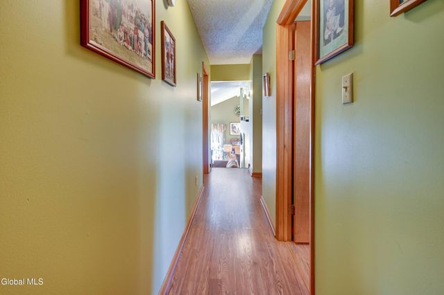 45 Coolidge Road, Amsterdam, NY 12010