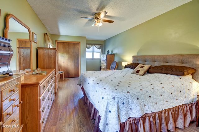 45 Coolidge Road, Amsterdam, NY 12010