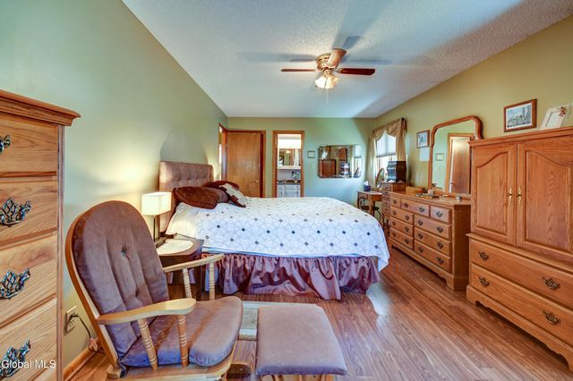 45 Coolidge Road, Amsterdam, NY 12010