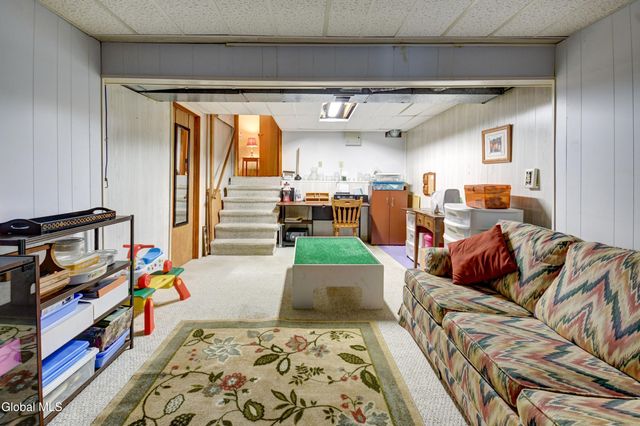 45 Coolidge Road, Amsterdam, NY 12010