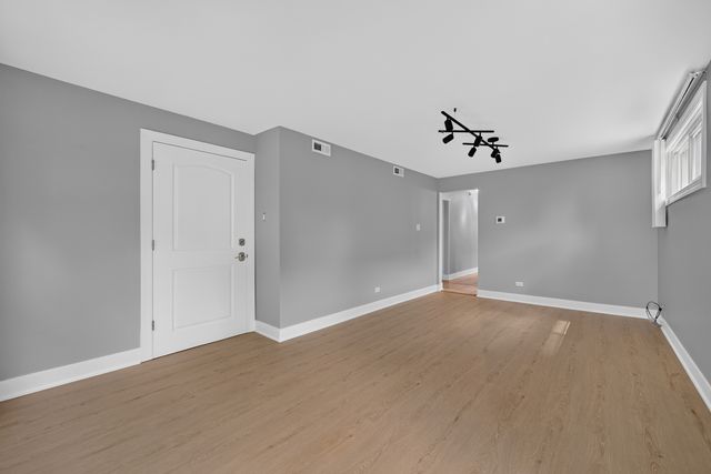 3953 N Oleander Avenue 1, Chicago, IL 60634