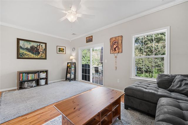 1537 Crest Park Court, Bethlehem City, PA 18015