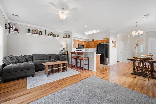 1537 Crest Park Court, Bethlehem City, PA 18015