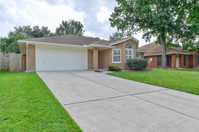 2306 Sherwood Hollow Lane, Houston, TX 77339