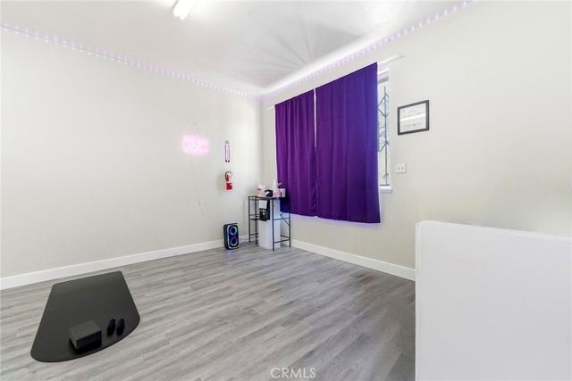 2945 Tweedy, South Gate, CA 90280