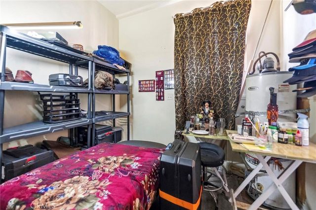 2945 Tweedy, South Gate, CA 90280