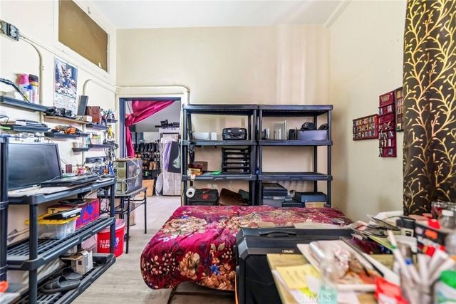 2945 Tweedy, South Gate, CA 90280