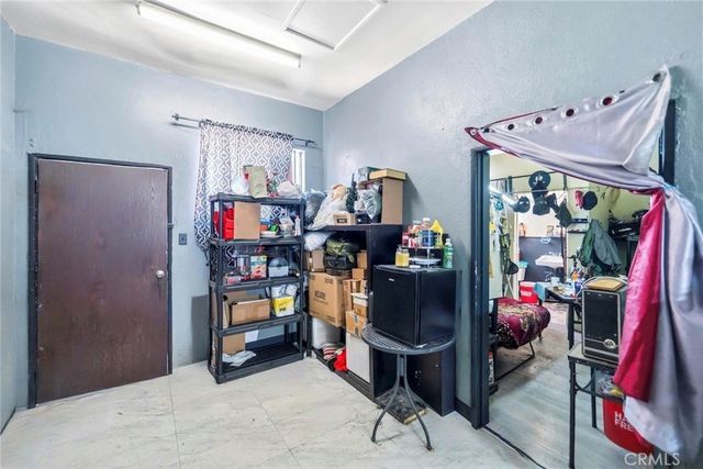 2945 Tweedy, South Gate, CA 90280
