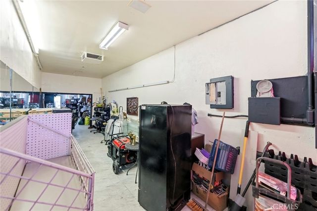 2945 Tweedy, South Gate, CA 90280