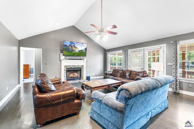 370 Twin Lakes Drive, Gray, GA 31032