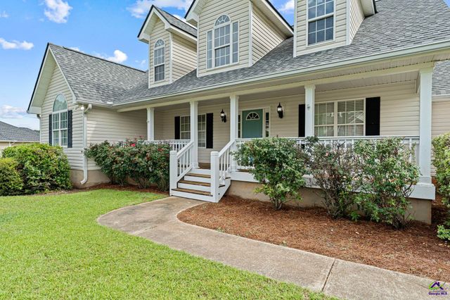 370 Twin Lakes Drive, Gray, GA 31032