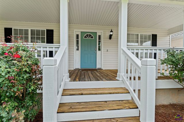 370 Twin Lakes Drive, Gray, GA 31032