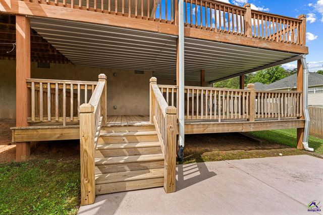 370 Twin Lakes Drive, Gray, GA 31032
