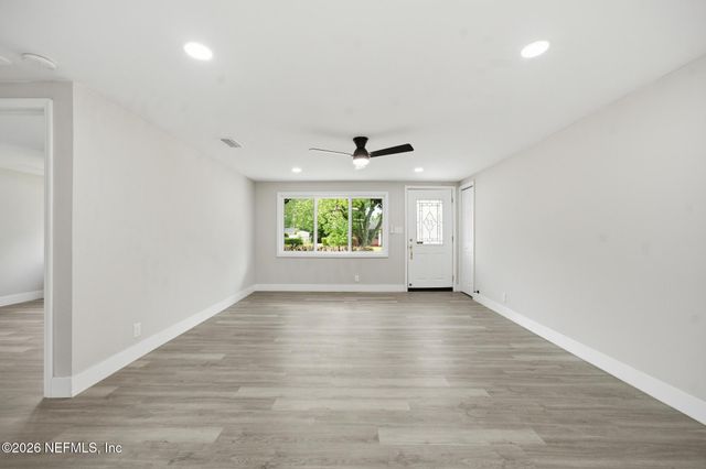 5305 WASHINGTON ESTATES Drive, Jacksonville, FL 32209