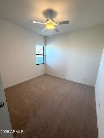 835 E HOPI Trail, Phoenix, AZ 85042