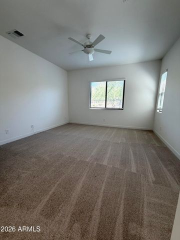 835 E HOPI Trail, Phoenix, AZ 85042