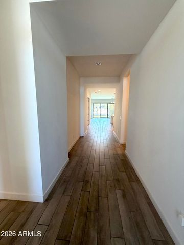 835 E HOPI Trail, Phoenix, AZ 85042