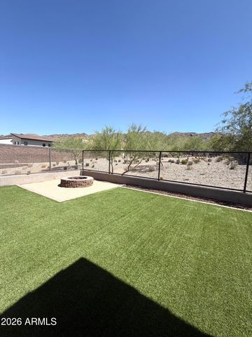 835 E HOPI Trail, Phoenix, AZ 85042