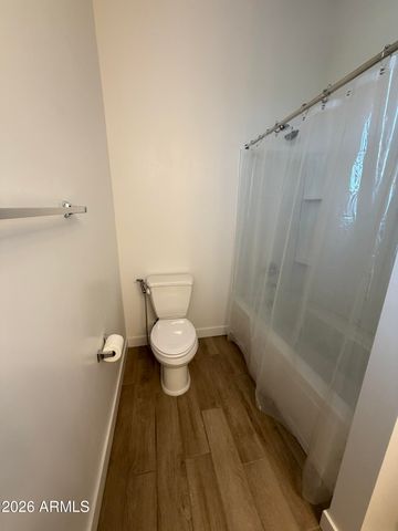 835 E HOPI Trail, Phoenix, AZ 85042