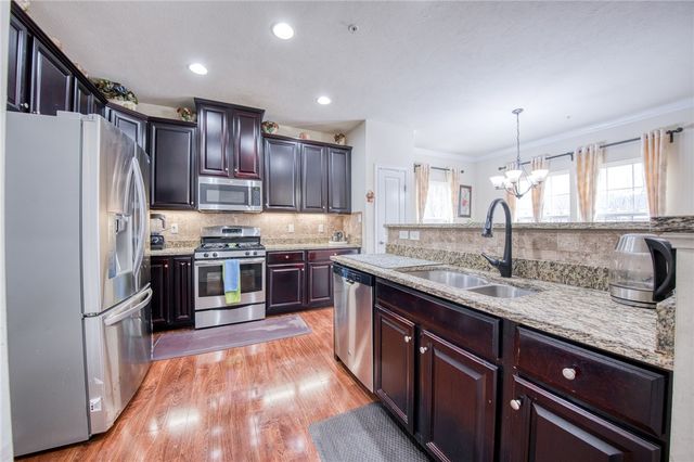 604 Edison Dr, Marshall, PA 15090