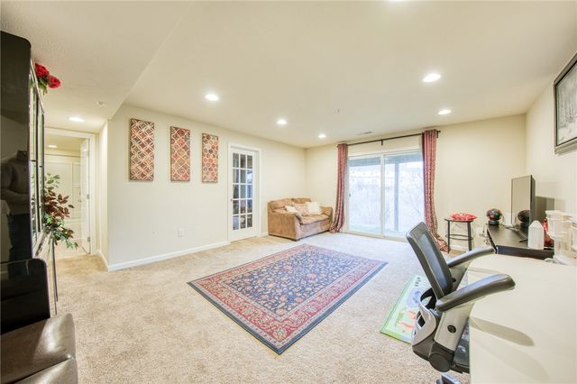 604 Edison Dr, Marshall, PA 15090