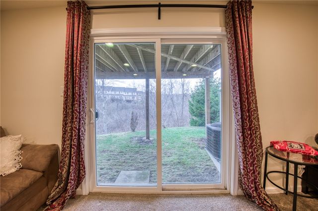 604 Edison Dr, Marshall, PA 15090