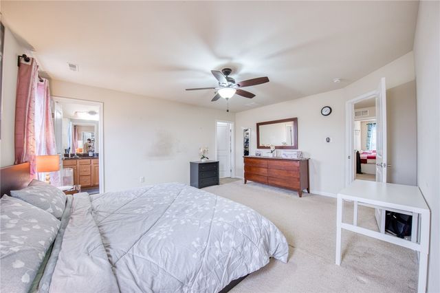 604 Edison Dr, Marshall, PA 15090