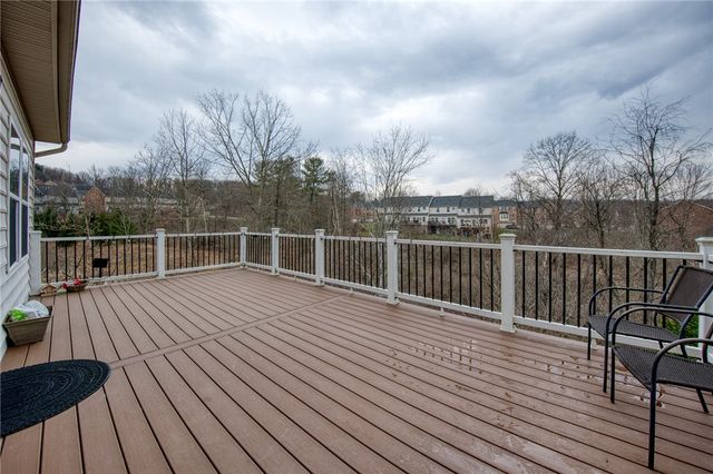 604 Edison Dr, Marshall, PA 15090