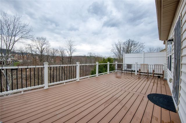 604 Edison Dr, Marshall, PA 15090