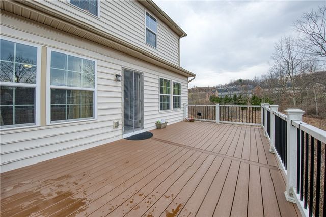 604 Edison Dr, Marshall, PA 15090