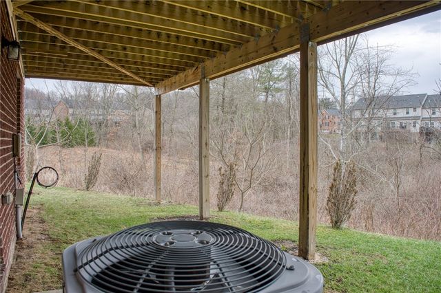 604 Edison Dr, Marshall, PA 15090