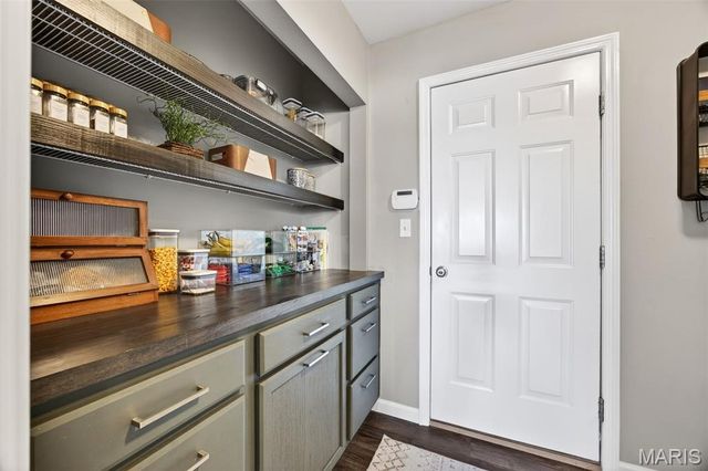 79 Stone Bridge Drive, Moscow Mills, MO 63362