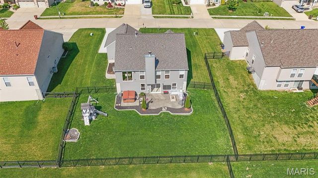 79 Stone Bridge Drive, Moscow Mills, MO 63362