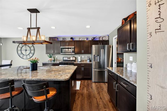 79 Stone Bridge Drive, Moscow Mills, MO 63362