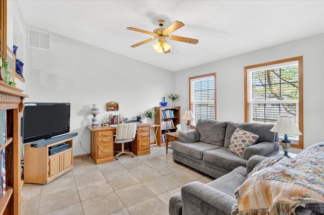 3957 W Greenwood Street, Springfield, MO 65807