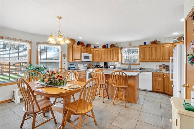 3957 W Greenwood Street, Springfield, MO 65807