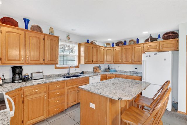 3957 W Greenwood Street, Springfield, MO 65807