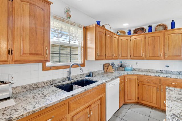 3957 W Greenwood Street, Springfield, MO 65807