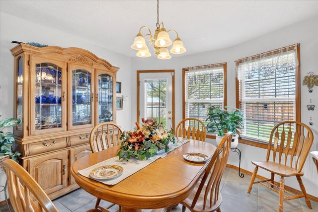 3957 W Greenwood Street, Springfield, MO 65807