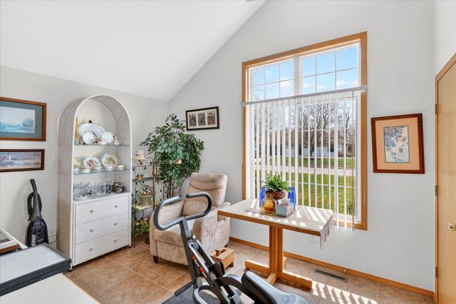 3957 W Greenwood Street, Springfield, MO 65807