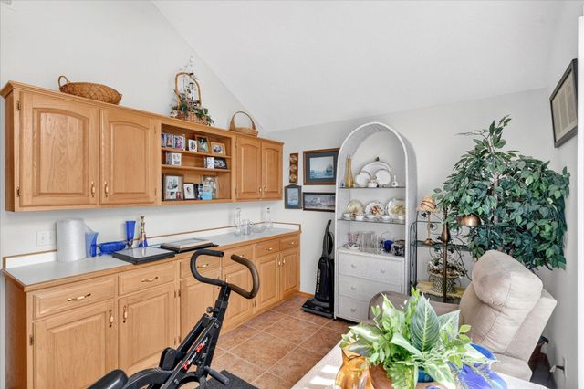 3957 W Greenwood Street, Springfield, MO 65807