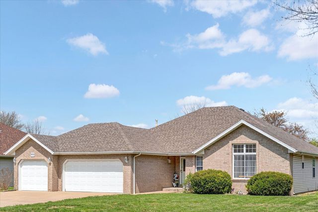 3957 W Greenwood Street, Springfield, MO 65807