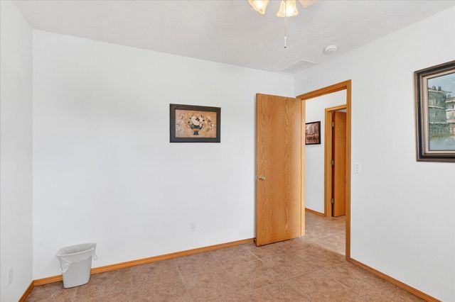 3957 W Greenwood Street, Springfield, MO 65807