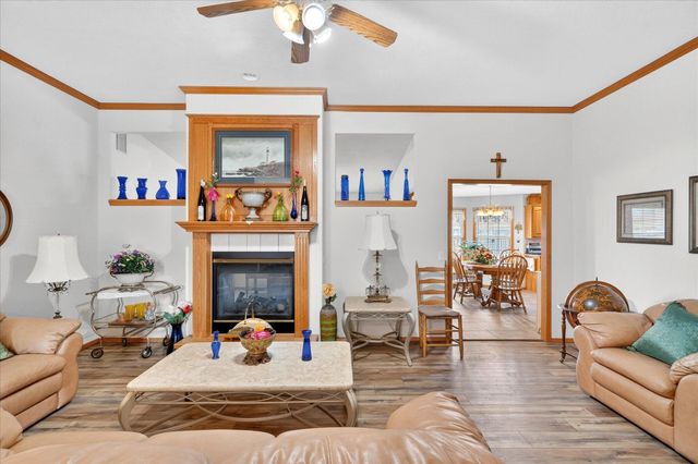 3957 W Greenwood Street, Springfield, MO 65807