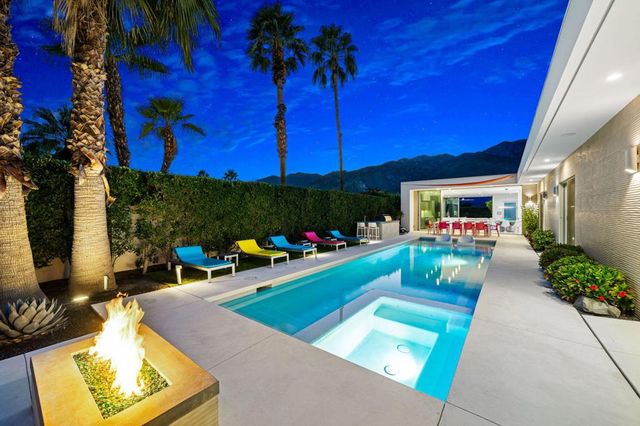 1940 S Barona Road, Palm Springs, CA 92264