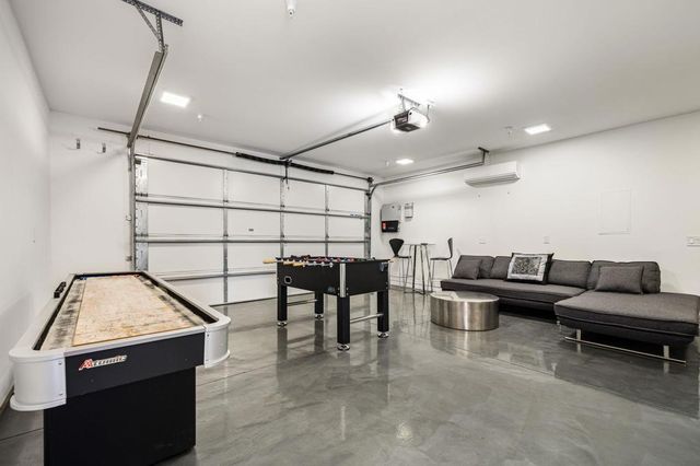 1940 S Barona Road, Palm Springs, CA 92264